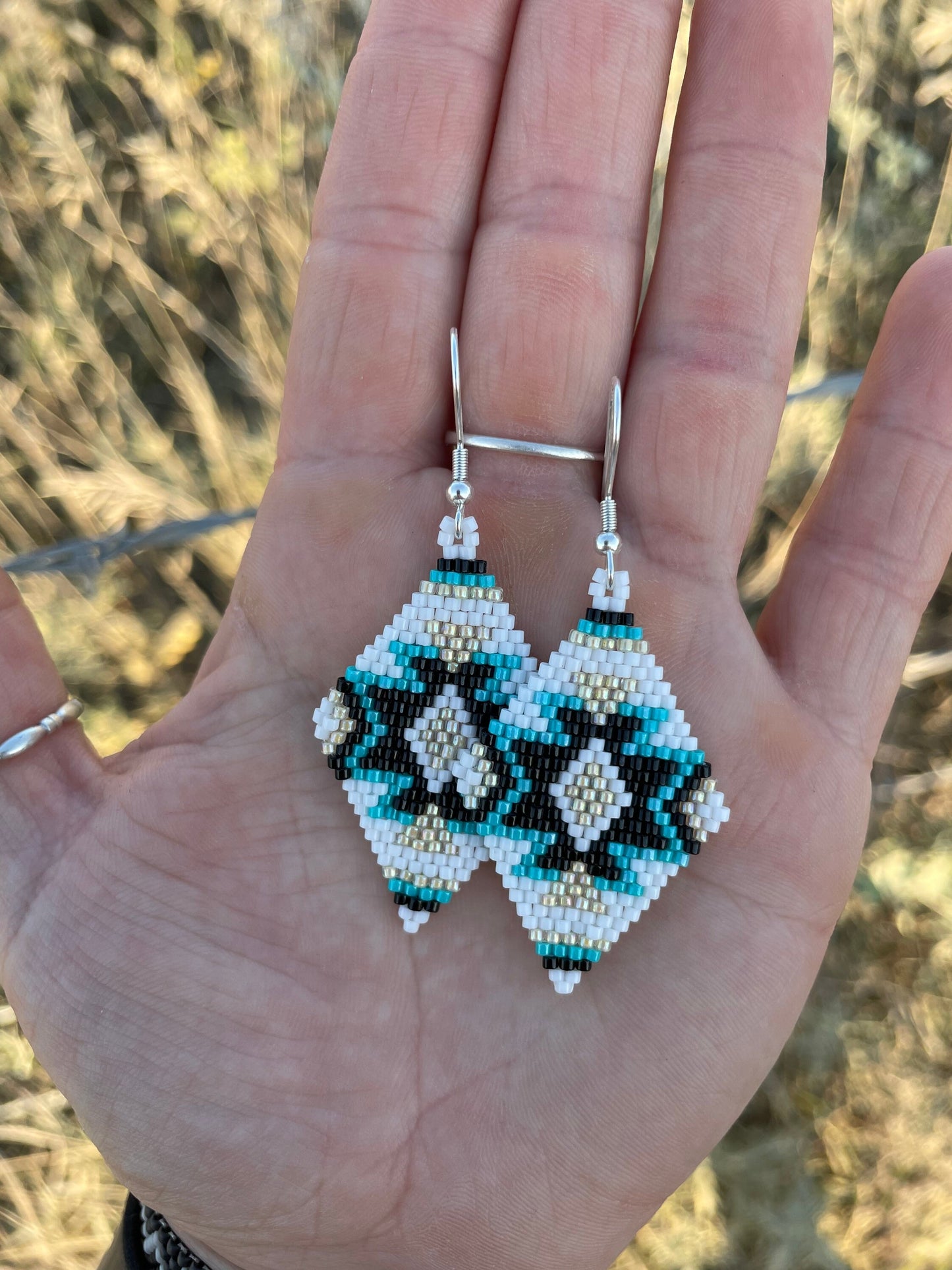 "Cora" Medium White and Turquoise Southwestern Beaded Earrings
